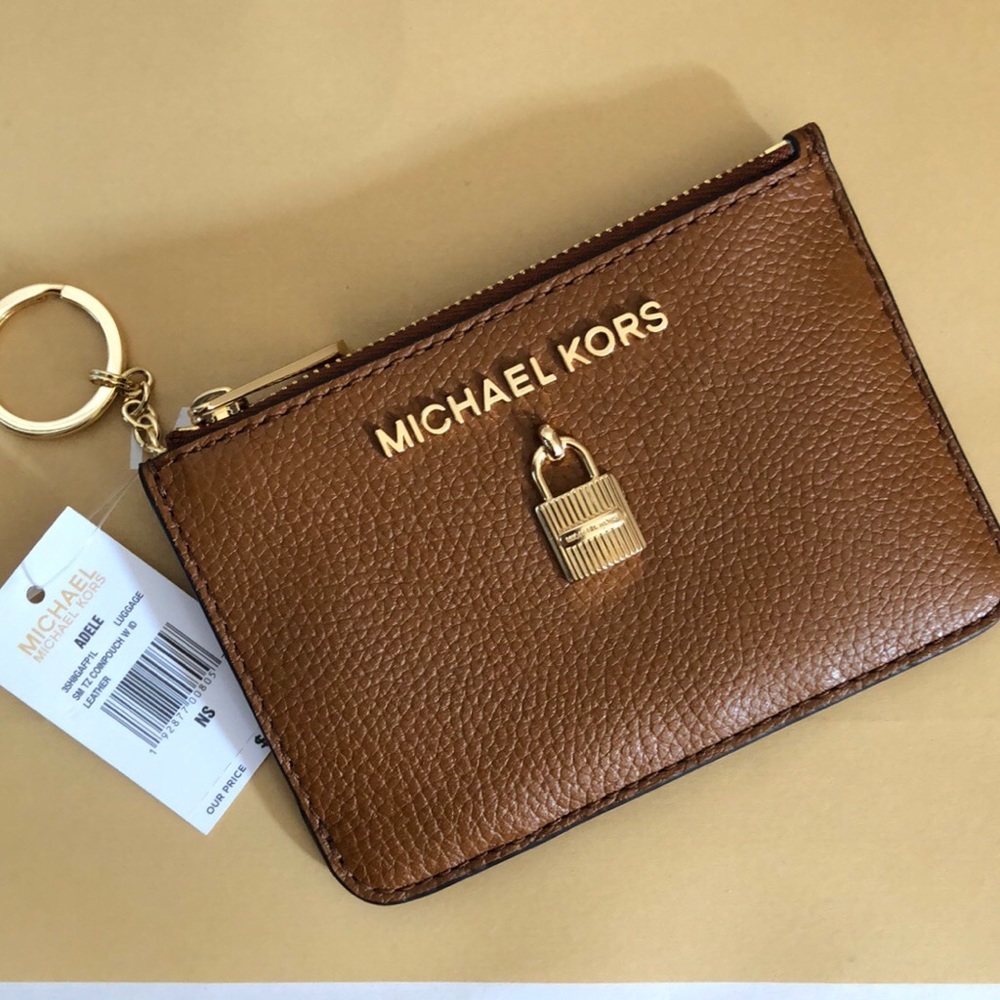 🧡Brand New 💯% Authentic Michael Kors Wallet